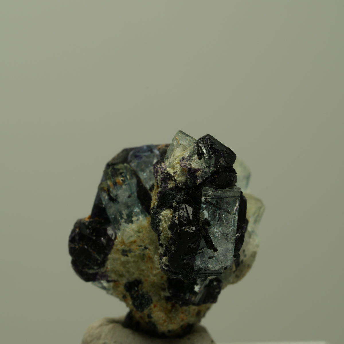 Aquamarin, Fluorit, Schörl Turmalin, Muskovit Stufe Erongo, Namibia 24*23*16mm #14917