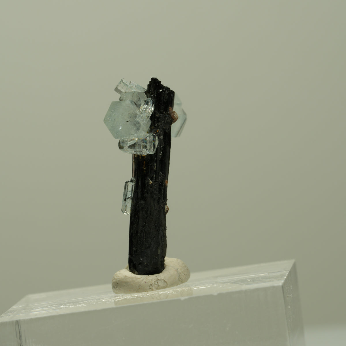 Aquamarin, Schörl Turmalin, Muskovit Stufe Erongo, Namibia 22*17*8mm #14919