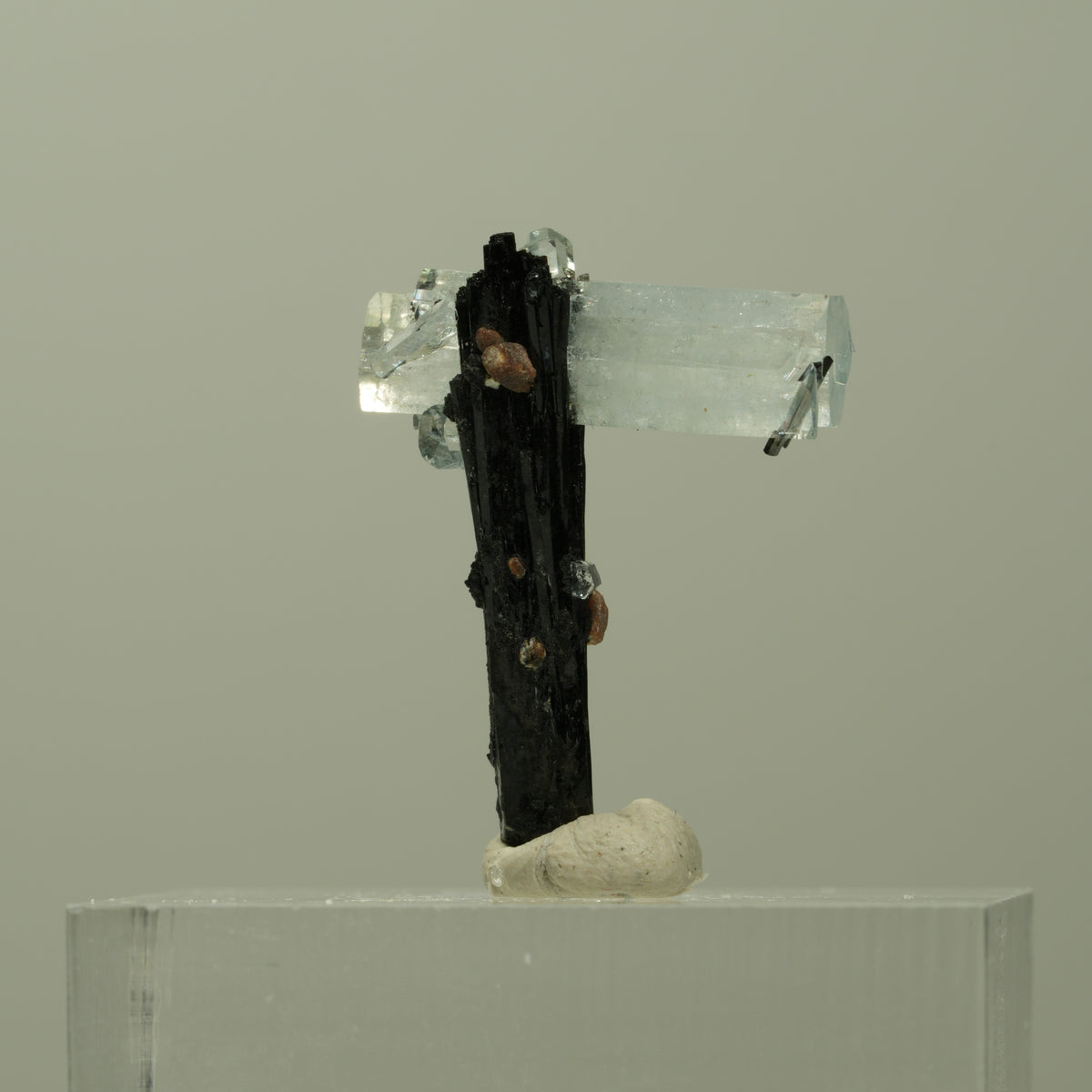 Aquamarin, Schörl Turmalin, Muskovit Stufe Erongo, Namibia 22*17*8mm #14919
