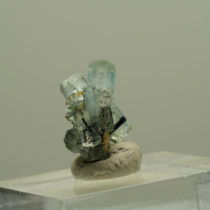 Aquamarin, Schörl Turmalin, Muskovit Stufe Erongo, Namibia 18*17*9mm #14924