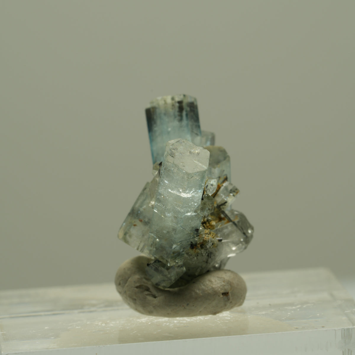 Aquamarin, Schörl Turmalin, Muskovit Stufe Erongo, Namibia 18*17*9mm #14924