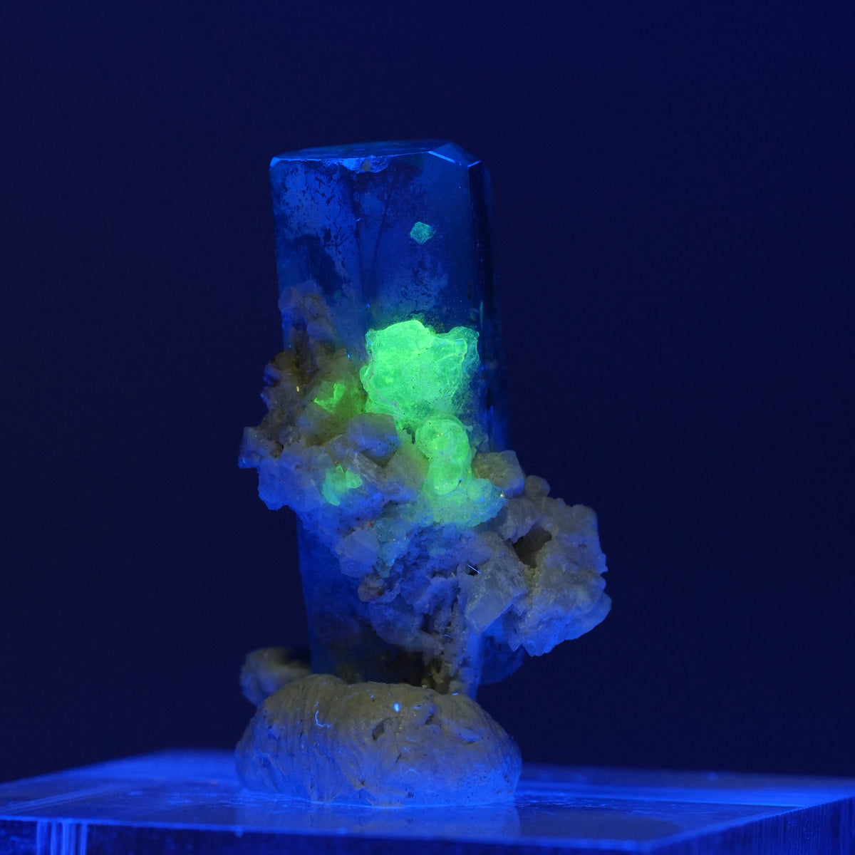 Aquamarin, Hyalit Opal, Orthoklas Stufe Erongo, Namibia 24*14*12mm #14926