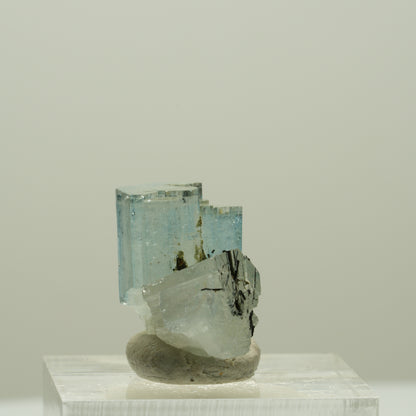 Aquamarin, Schörl Turmalin, Muskovit Stufe Erongo, Namibia 20*19*13mm #14931