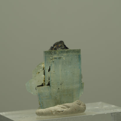 Aquamarin, Fluorit, Schörl Turmalin, Muskovit Stufe Erongo, Namibia 23*17*15mm #14947
