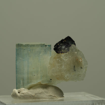 Aquamarin, Fluorit, Schörl Turmalin, Muskovit Stufe Erongo, Namibia 23*17*15mm #14947