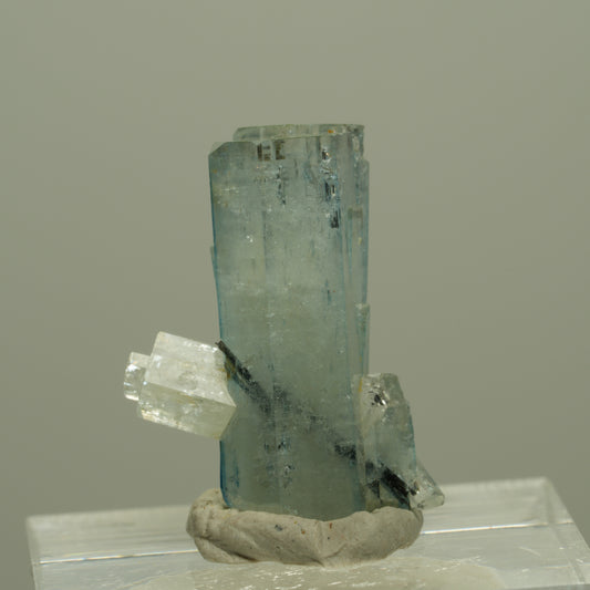 Aquamarin, Schörl Turmalin, Muskovit Stufe Erongo, Namibia 23*17*10mm #14950