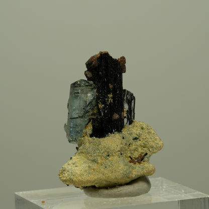 Aquamarin, Schörl Turmalin, Muskovit Stufe Erongo, Namibia 27*21*16mm #14961