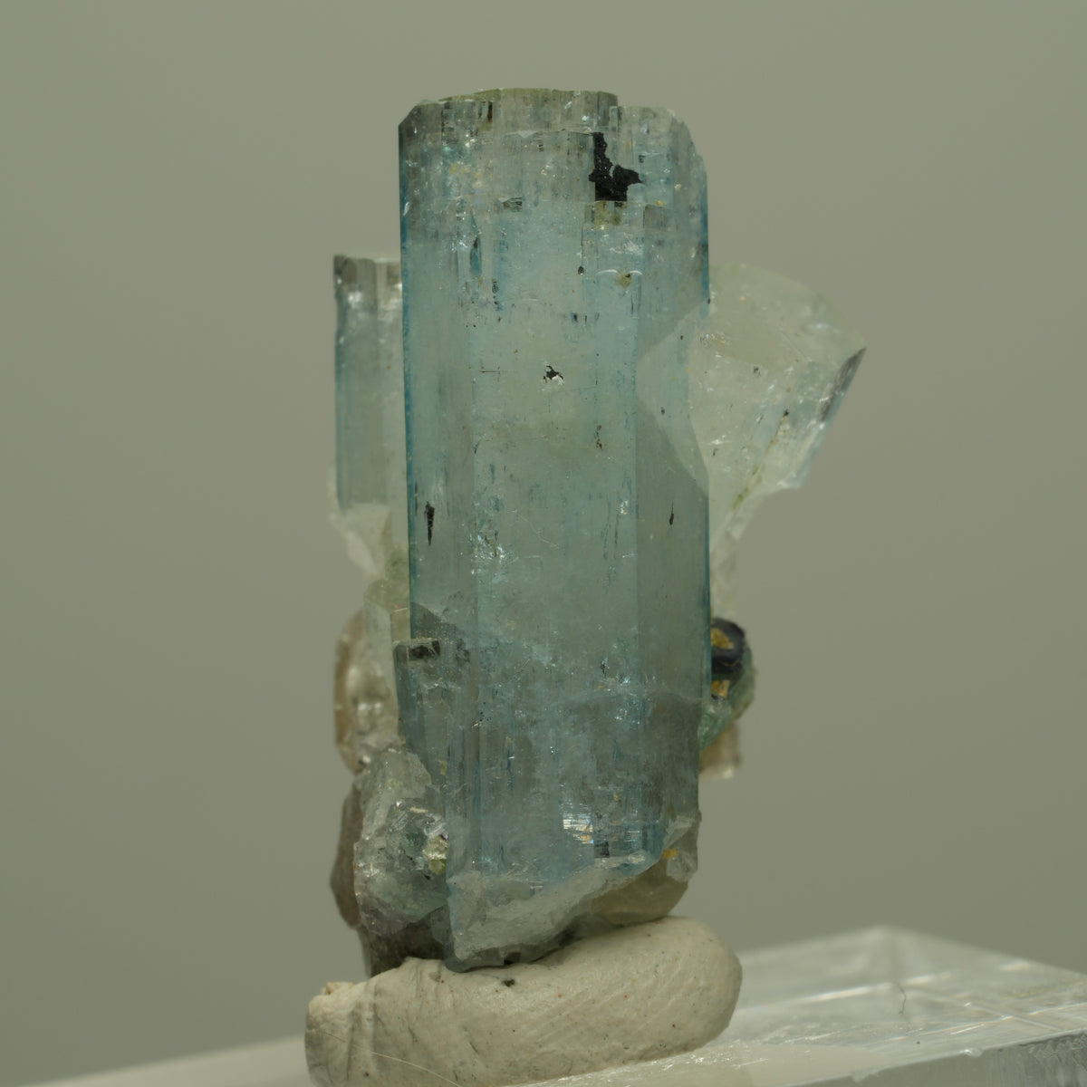 Aquamarin, Fluorit, Schörl Turmalin Stufe Erongo, Namibia 27*16*15mm #14967