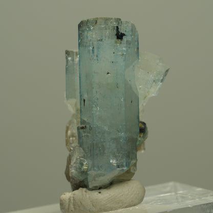 Aquamarin, Fluorit, Schörl Turmalin Stufe Erongo, Namibia 27*16*15mm #14967