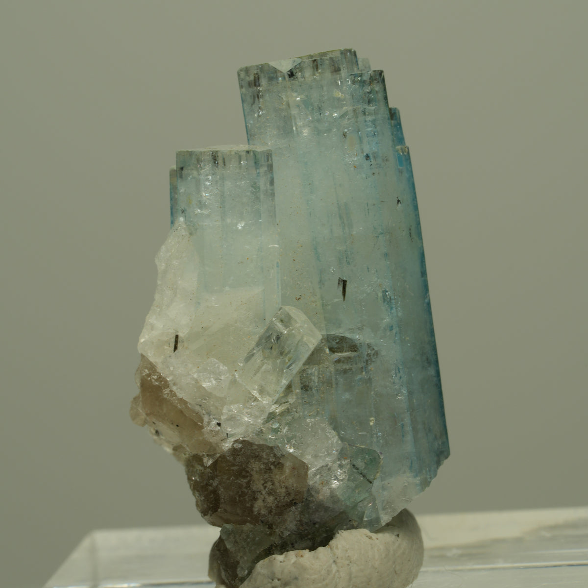 Aquamarin, Fluorit, Schörl Turmalin Stufe Erongo, Namibia 27*16*15mm #14967