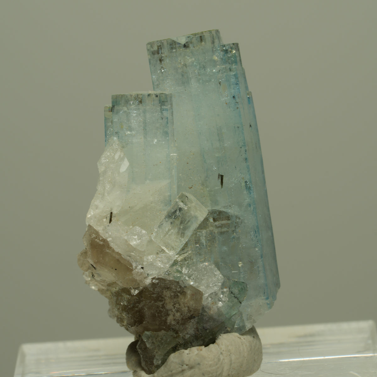 Aquamarin, Fluorit, Schörl Turmalin Stufe Erongo, Namibia 27*16*15mm #14967