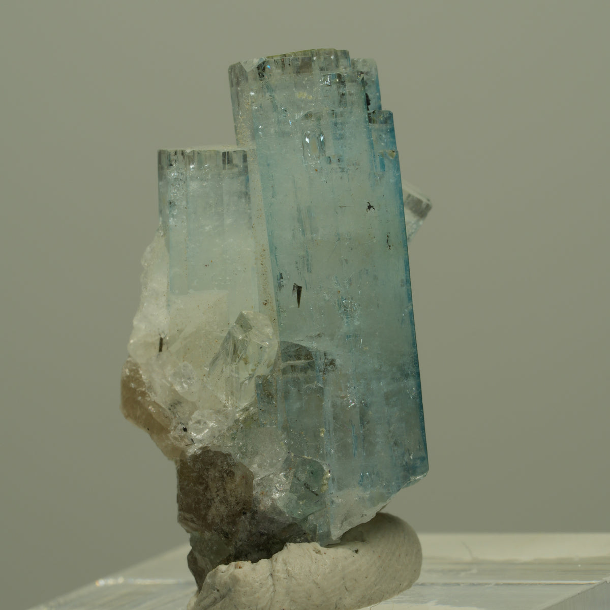 Aquamarin, Fluorit, Schörl Turmalin Stufe Erongo, Namibia 27*16*15mm #14967