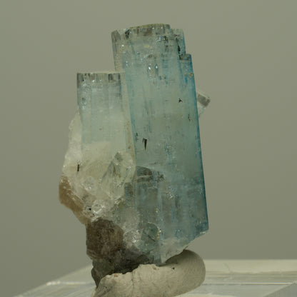Aquamarin, Fluorit, Schörl Turmalin Stufe Erongo, Namibia 27*16*15mm #14967