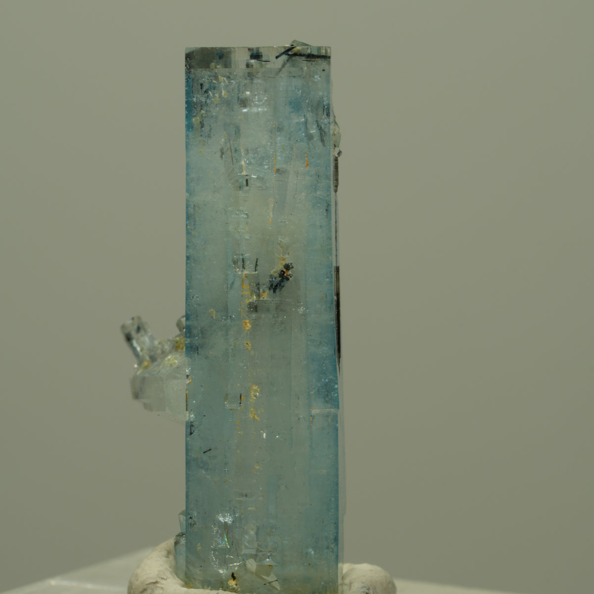 Aquamarin, Schörl Turmalin, Muskovit Stufe Erongo, Namibia 29*14*10mm #14972