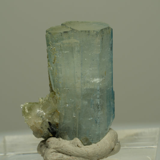Aquamarin, Schörl Turmalin, Muskovit Stufe Erongo, Namibia 24*16*12mm #14974