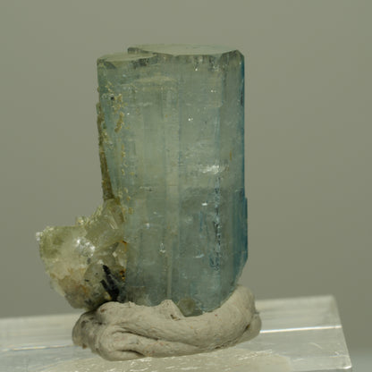 Aquamarin, Schörl Turmalin, Muskovit Stufe Erongo, Namibia 24*16*12mm #14974