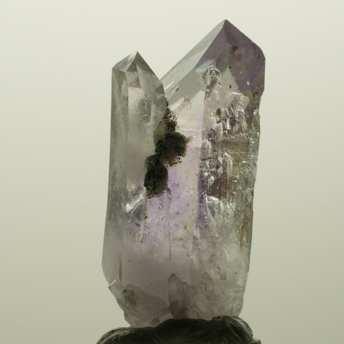 Enhydro Skelett Phantom Amethyst mit Prehnit, 1x Blase Streep Mine, Namibia 40*19*15mm #14993