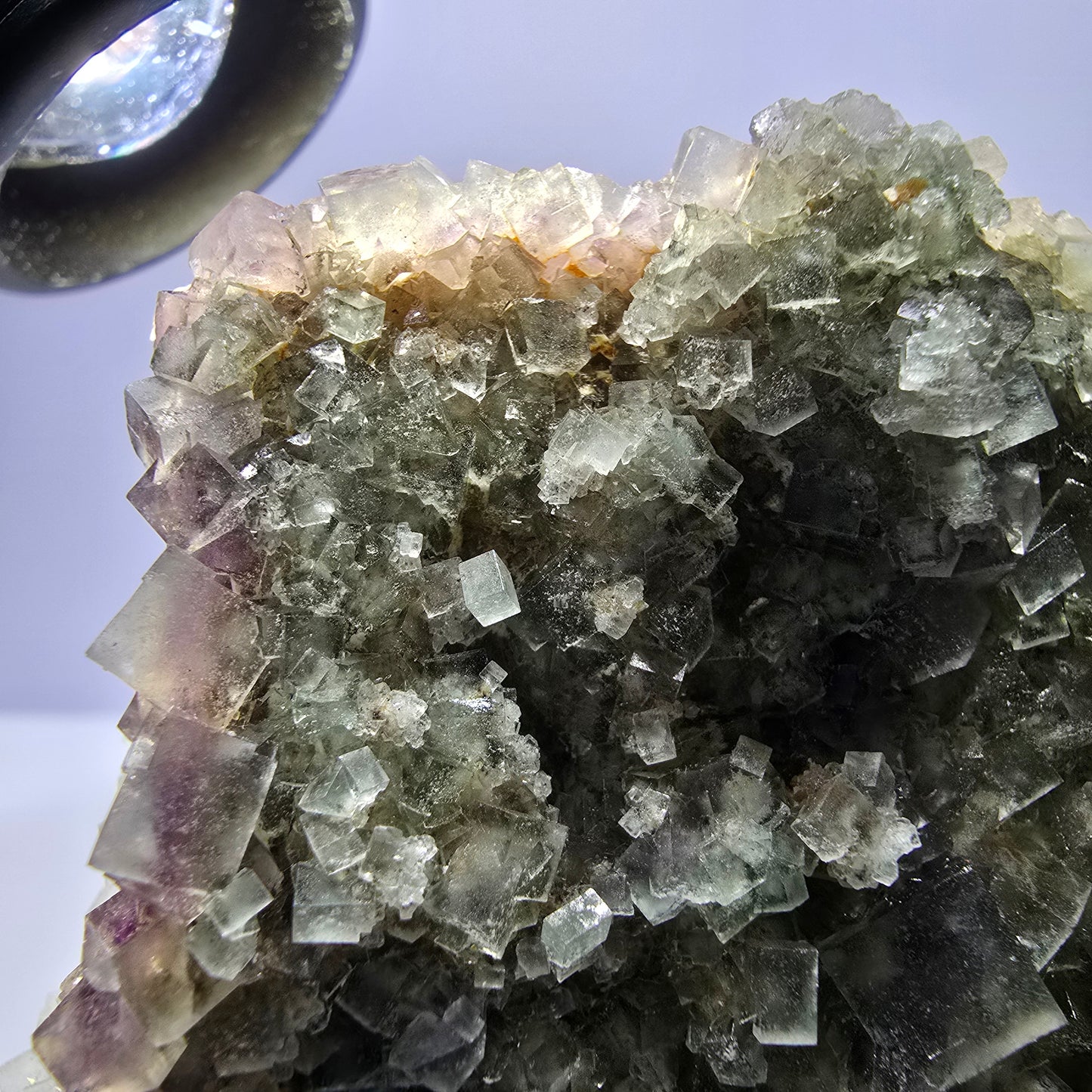 Grand spécimen de cube de fluorite fantôme, double face, vert violet Okorusu Namibie 84*80*27mm 