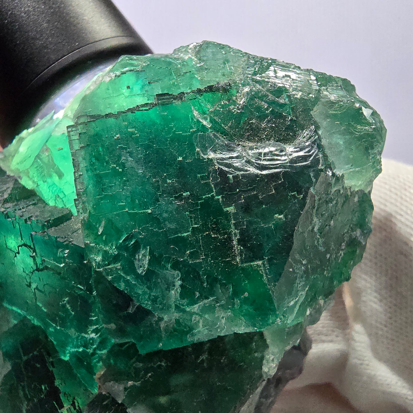 Rare spécimen de cube de fluorite fantôme, parqueté vert Okorusu, Namibie, 79 x 72 x 36 mm 