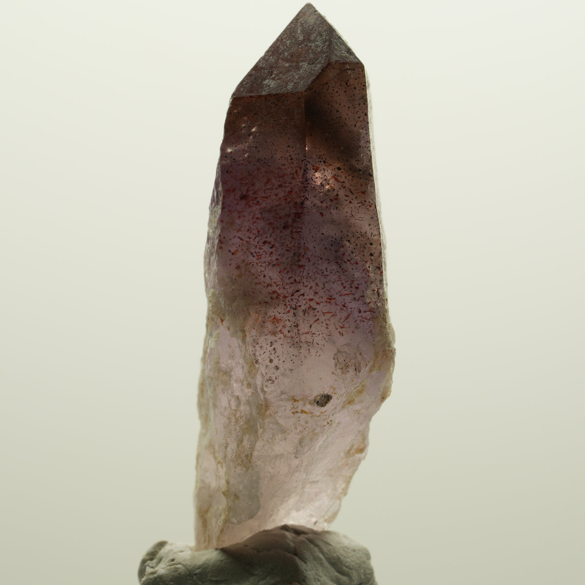 Seltene Phantom Skelett Amethyst mit Eisen Spitze Goboboseb, Namibia 55*26*17mm #15010
