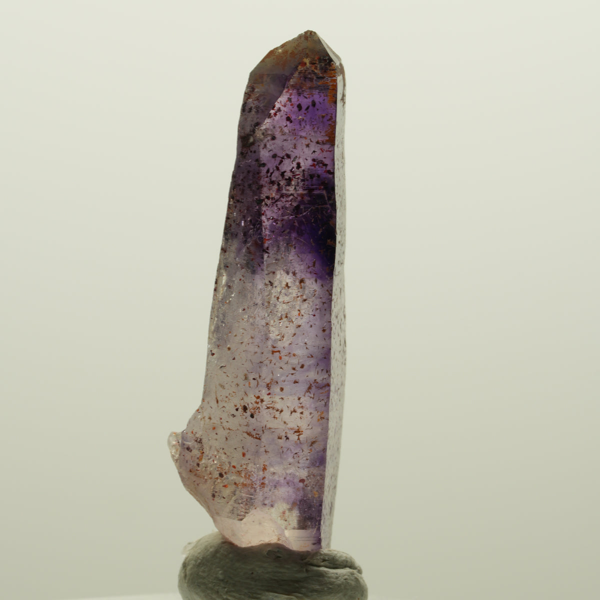 Seltene Phantom Skelett Amethyst mit Eisen Spitze Goboboseb, Namibia 43*12*12mm #15013