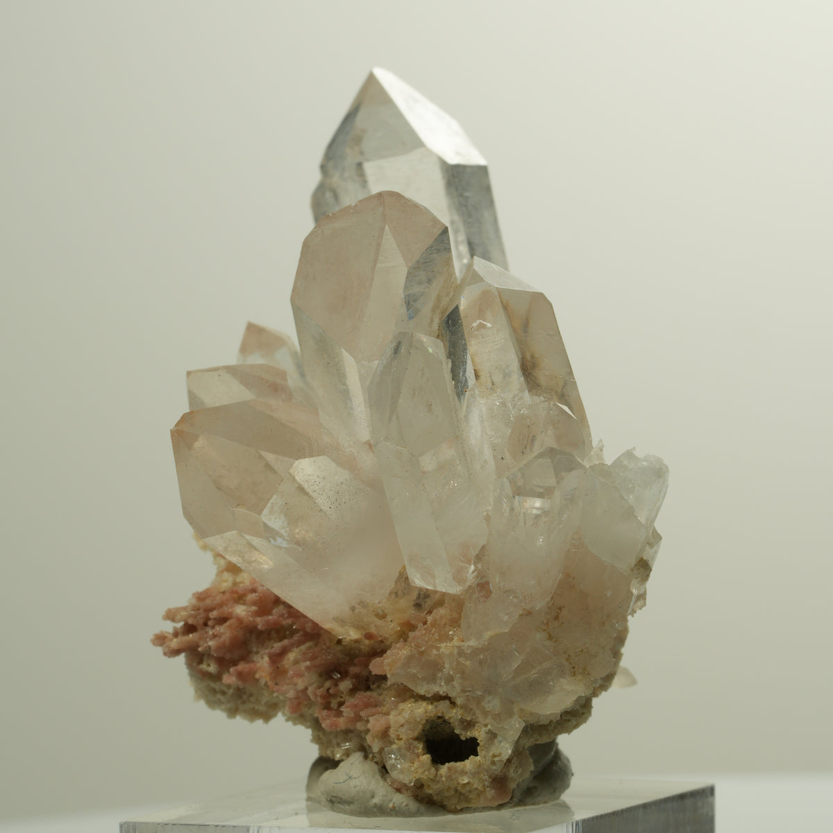 Klare Rauchquarz Skelett Spitzen auf Matrix Goboboseb, Namibia 54*43*31mm #15023