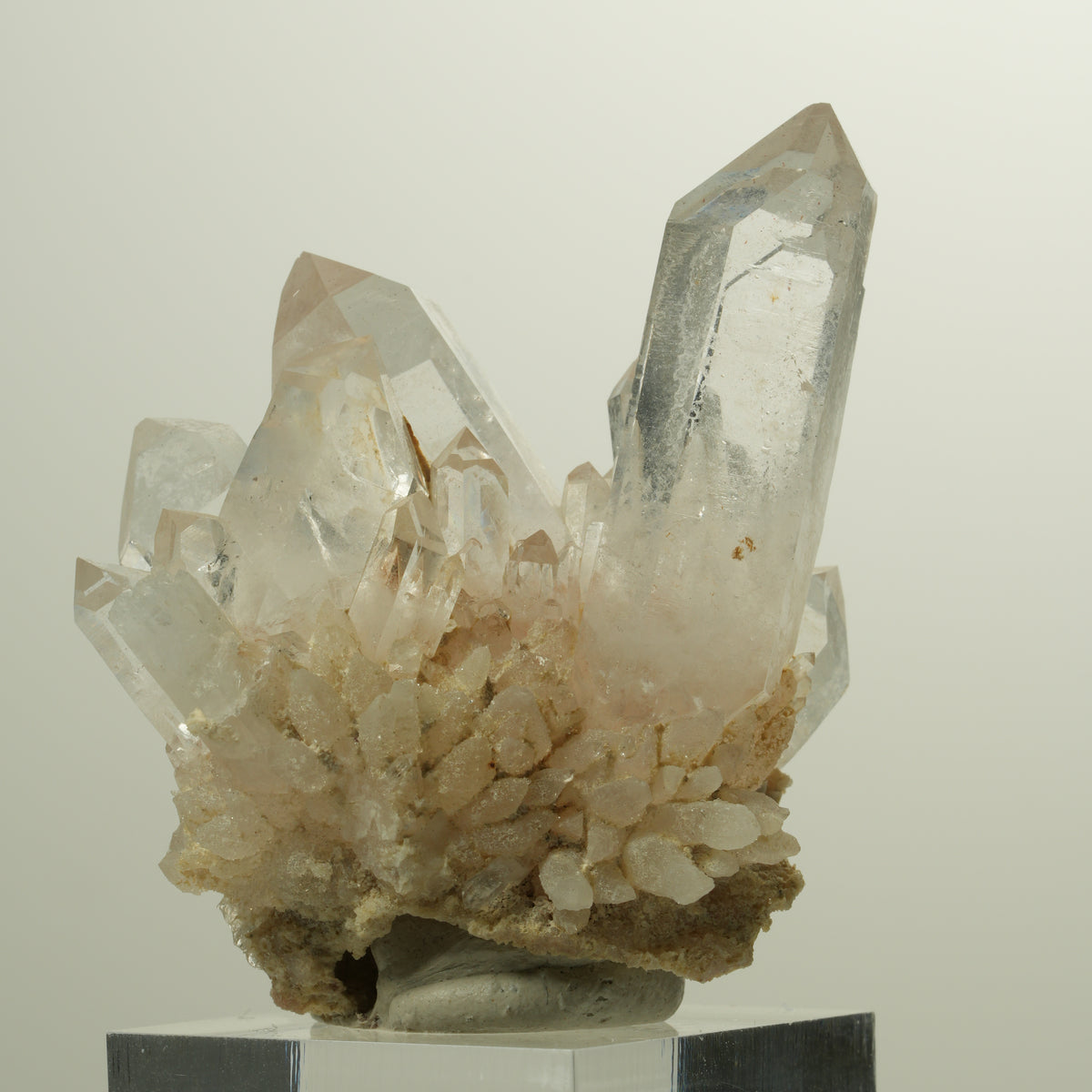 Klare Rauchquarz Skelett Spitzen auf Matrix Goboboseb, Namibia 54*43*31mm #15023