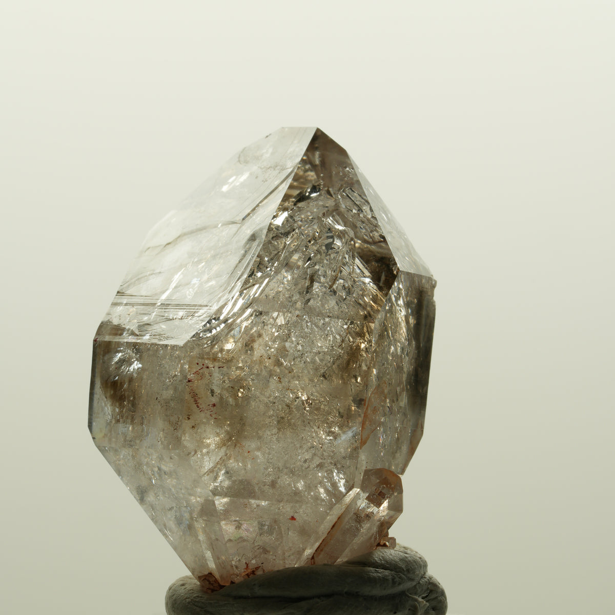 Skelett Fenster Phantom Rauchquarz Zepter Spitze Goboboseb, Namibia 41*31*24mm #15027
