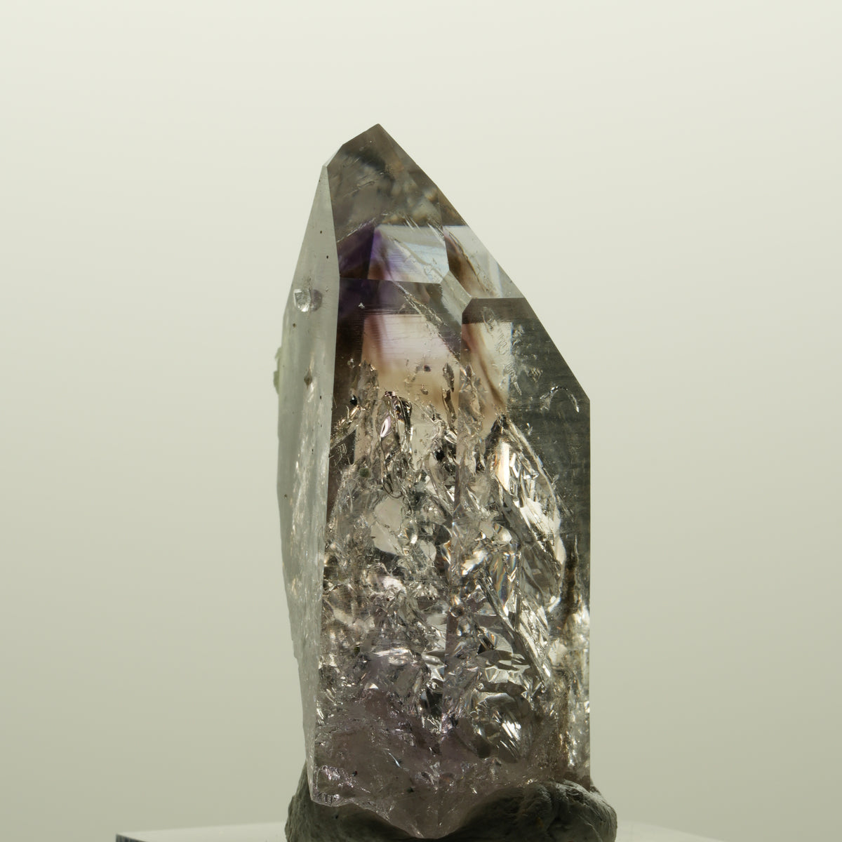 Skelett Phantom Amethyst mit Analcim, Prehnit, Hämatit Streep Mine, Namibia 43*23*16mm #15042