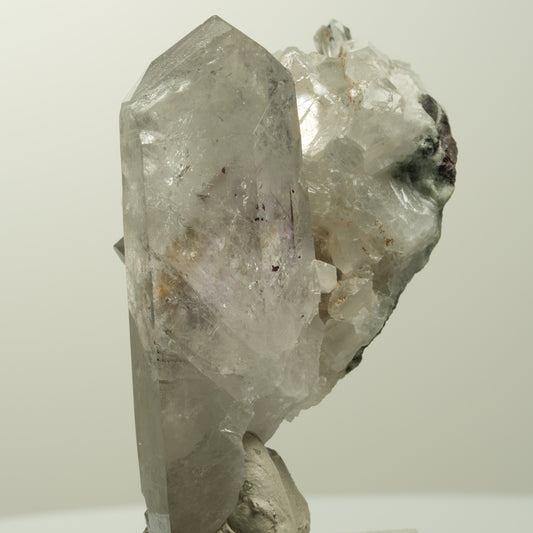 Skelett Phantom Amethyst mit Hämatit, Calcit auf Matrix Streep Mine, Namibia 52*40*34mm #15052