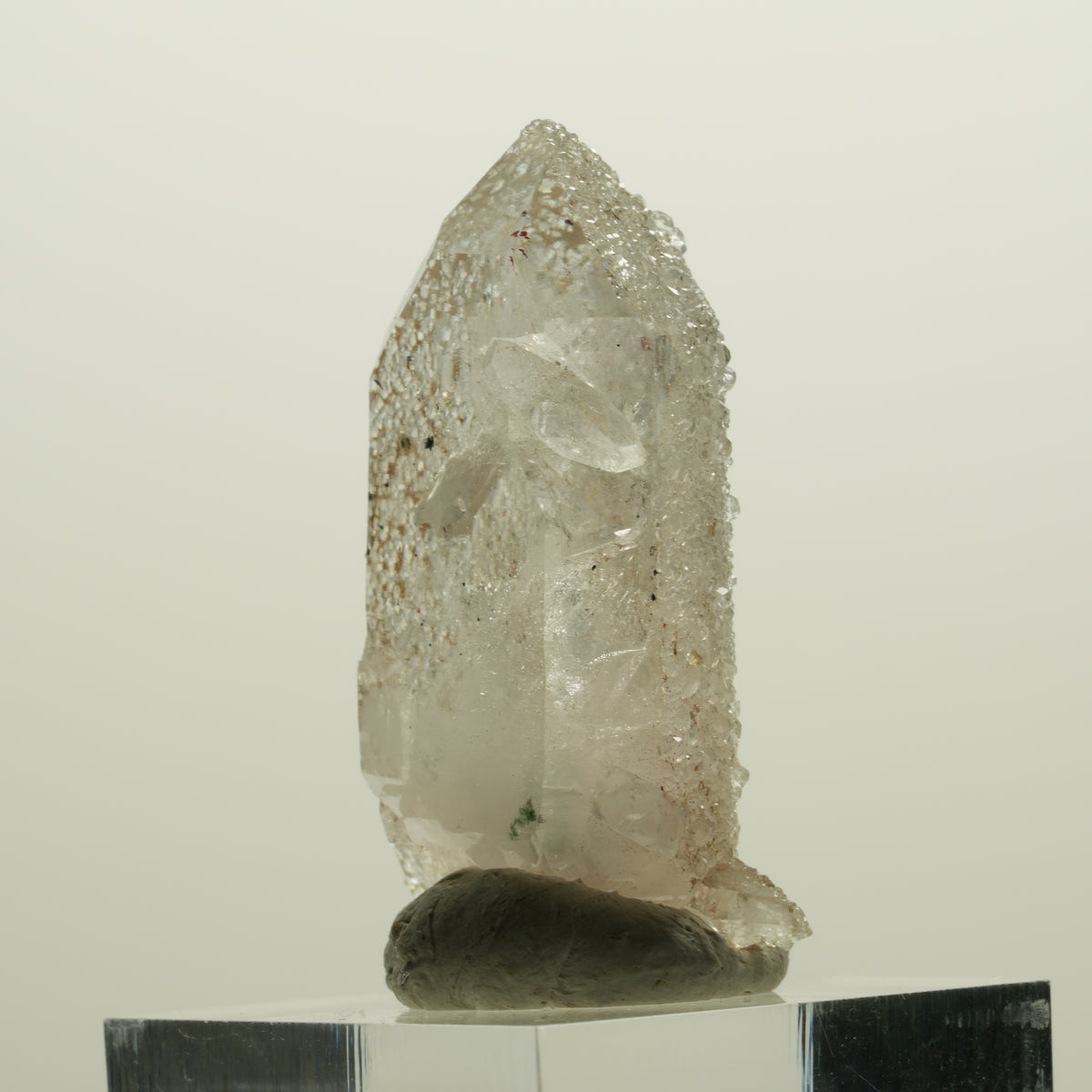 Skelett Rauchquarz Doppelender mit Analcim, Hämatit Streep Mine, Namibia 40*21*13mm #15058