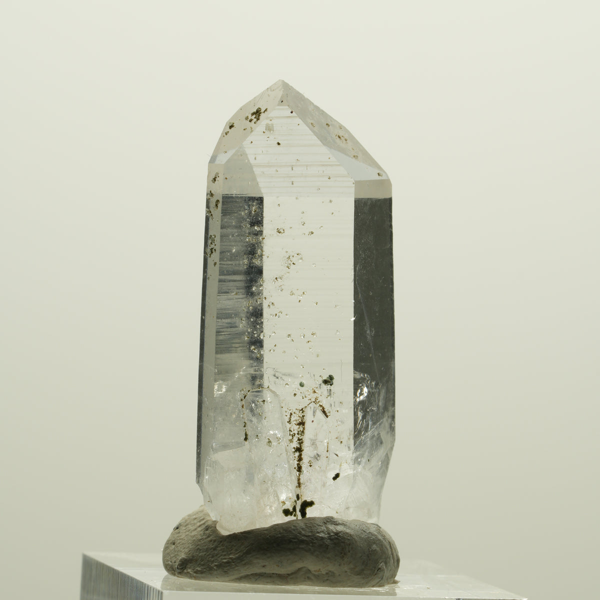 Lemurian Phantom Rauchquarz mit Analcim, Hämatit Streep Mine, Namibia 40*17*12mm #15064