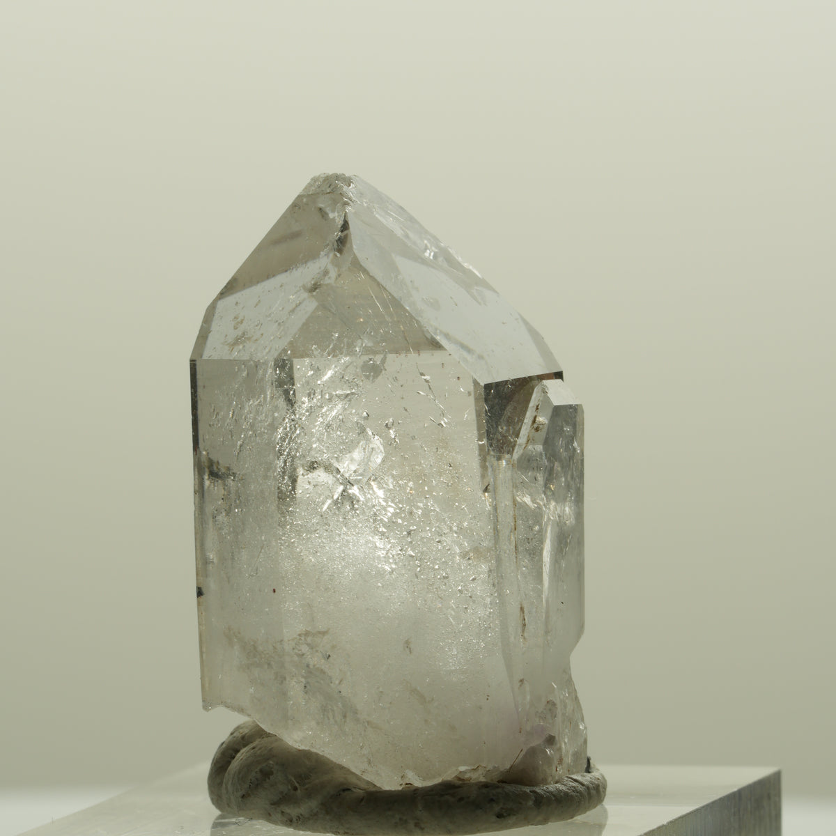Lemurian Skelett Phantom Amethyst mit Hämatit Streep Mine, Namibia 30*19*16mm #15085