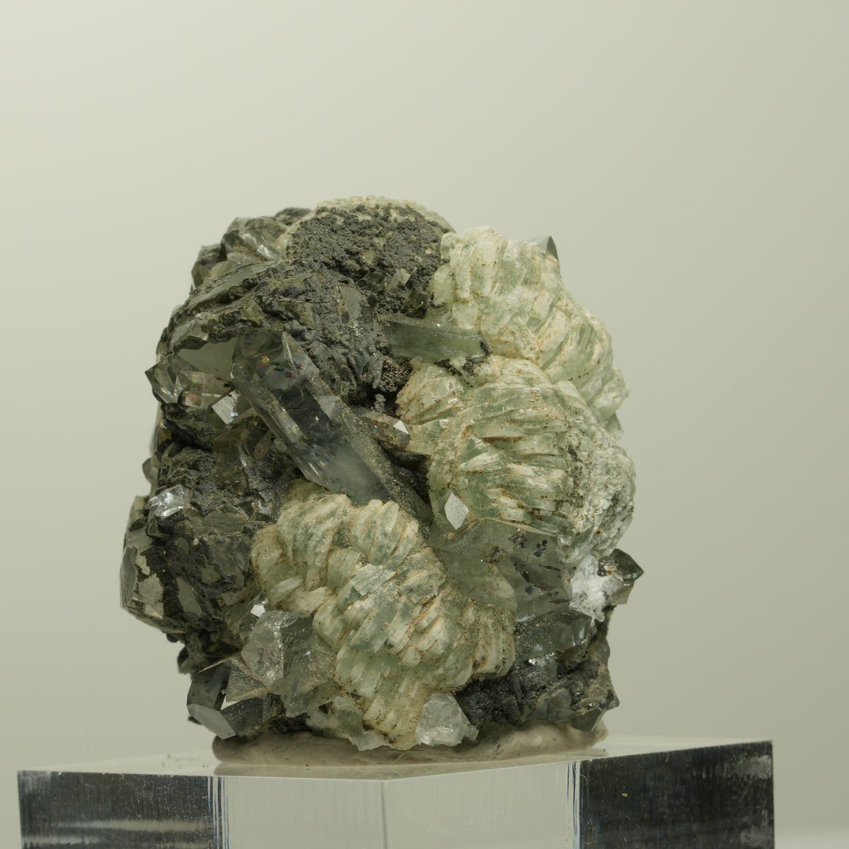 Harlekin Starburst Quarz, Prehnit, Calcit, Epidot, Matrix Streep Mine, Namibia 36*35*27mm #15097