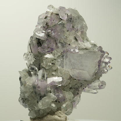 Phantom Amethyst mit Hämatit, Calcit auf Matrix Stufe Streep Mine, Namibia 73*65*29mm #15102