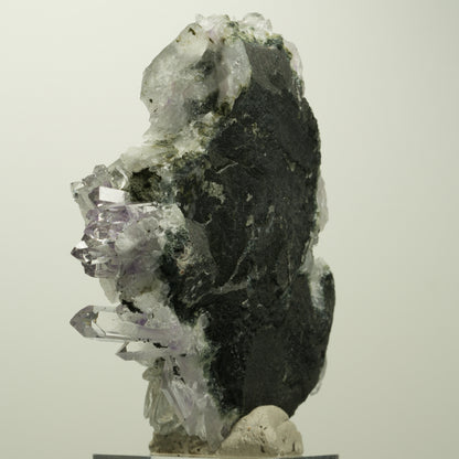 Phantom Amethyst mit Hämatit, Calcit auf Matrix Stufe Streep Mine, Namibia 73*65*29mm #15102