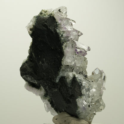 Phantom Amethyst mit Hämatit, Calcit auf Matrix Stufe Streep Mine, Namibia 73*65*29mm #15102
