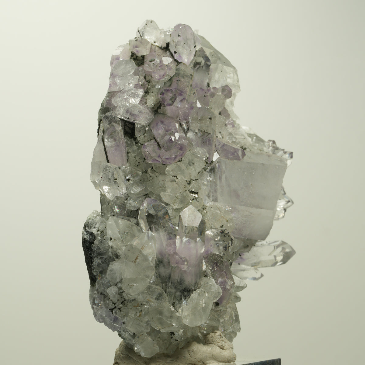 Phantom Amethyst mit Hämatit, Calcit auf Matrix Stufe Streep Mine, Namibia 73*65*29mm #15102