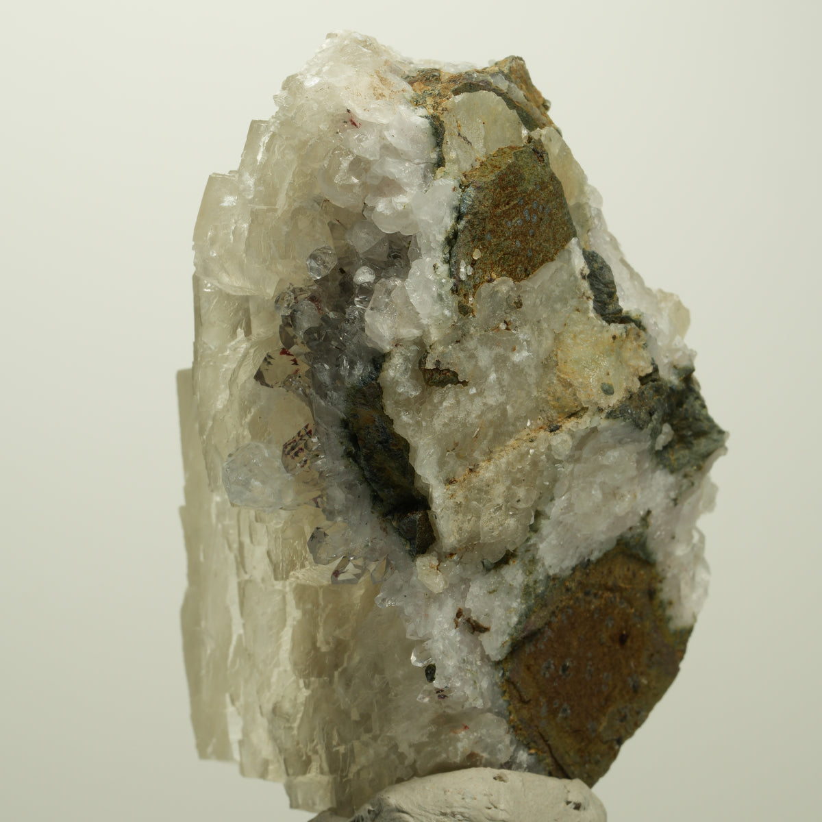 Calcit Würfel, parkettiert, Analcim, Harlekin Quarz Stufe Streep Mine, Namibia 67*45*41mm #15103