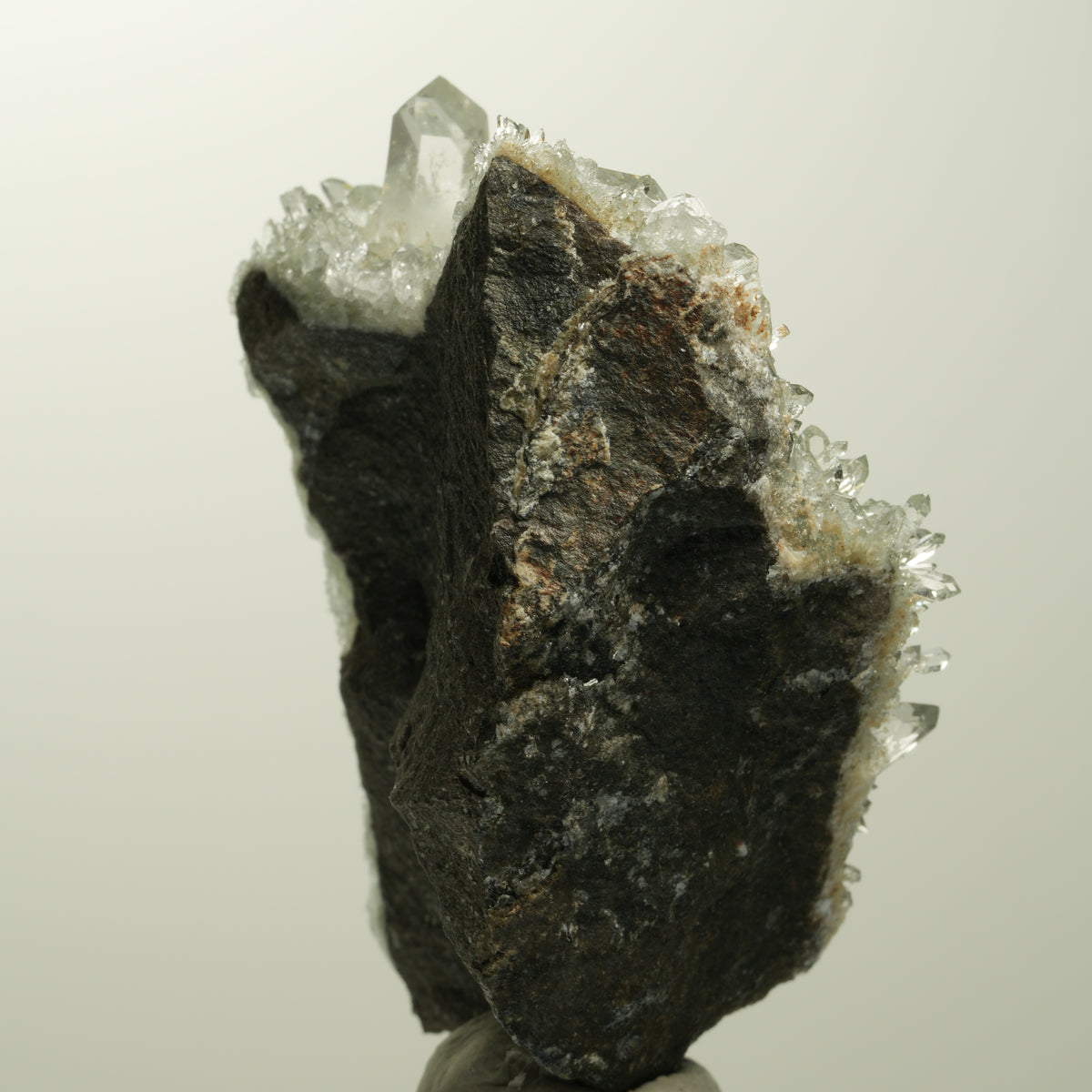 Starburst Quarz, Prehnit, Epidot auf Matrix Streep Mine, Namibia 69*52*38mm #15104