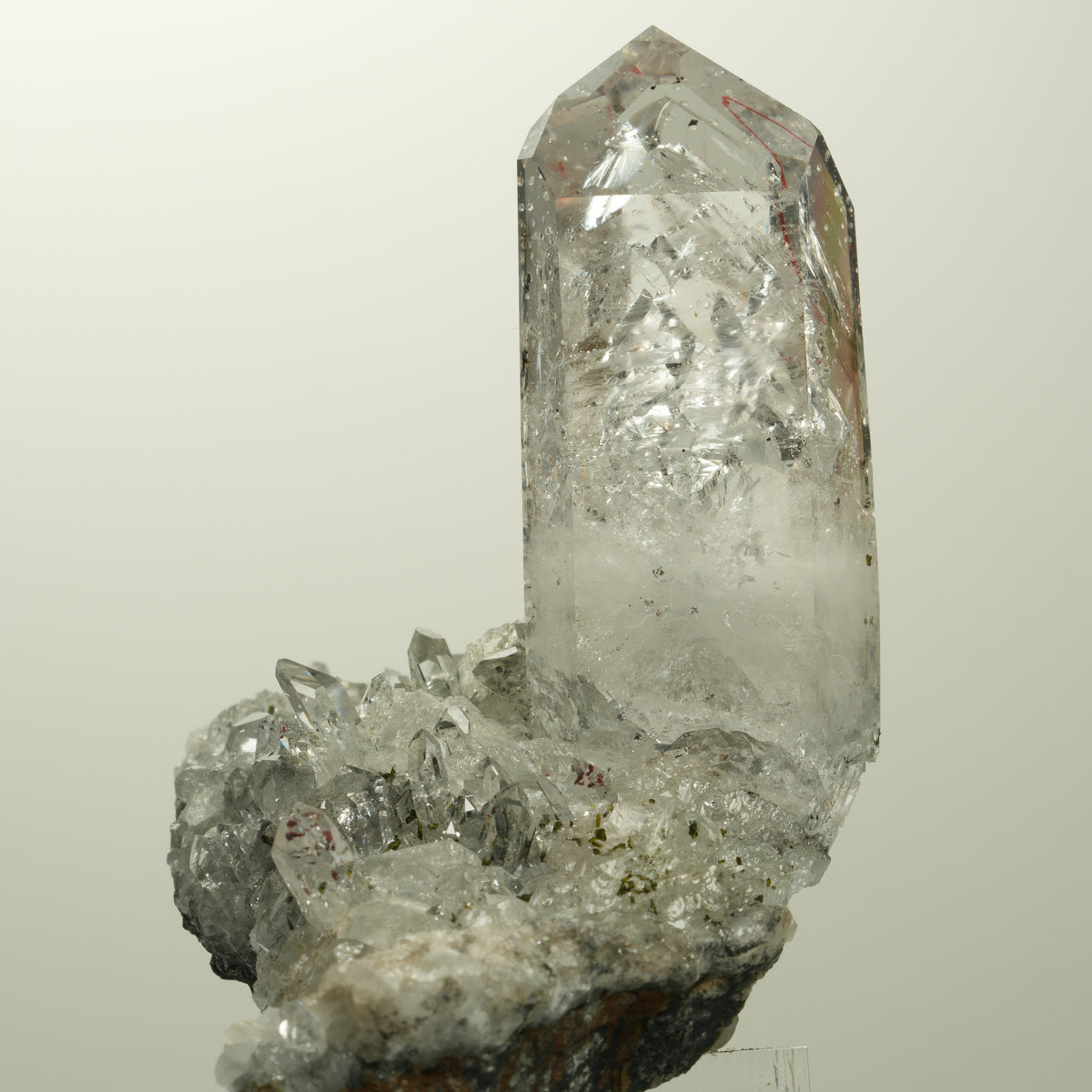 Enhydro Harlekin Quarz, Analcim, Epidot, Calcit auf Matrix Streep Mine, Namibia 73*45*57mm #15106