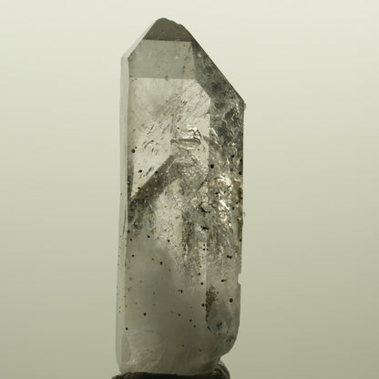 Skelett Rauchquarz mit Analcim, Hämatit, Epidot Streep Mine, Namibia 55*21*17mm #15124