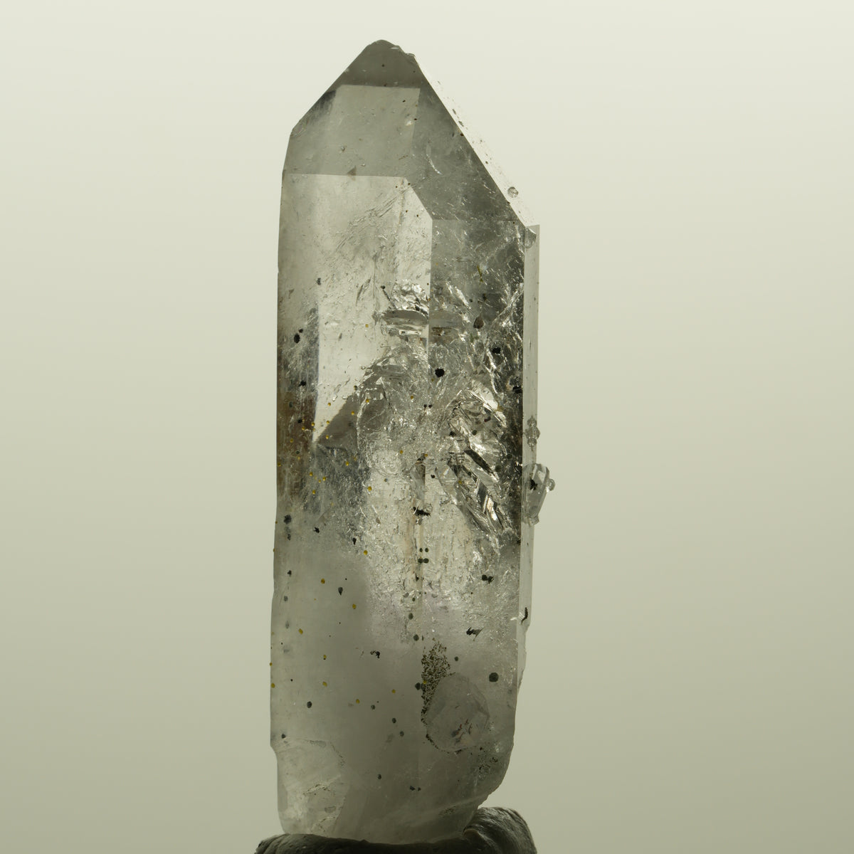 Skelett Rauchquarz mit Analcim, Hämatit, Epidot Streep Mine, Namibia 55*21*17mm #15124