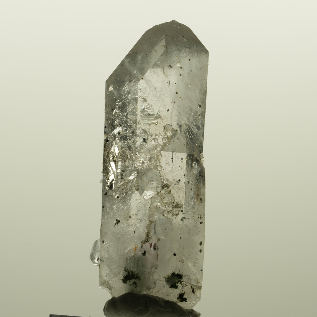 Skelett Rauchquarz mit Analcim, Hämatit, Epidot Streep Mine, Namibia 55*21*17mm #15124