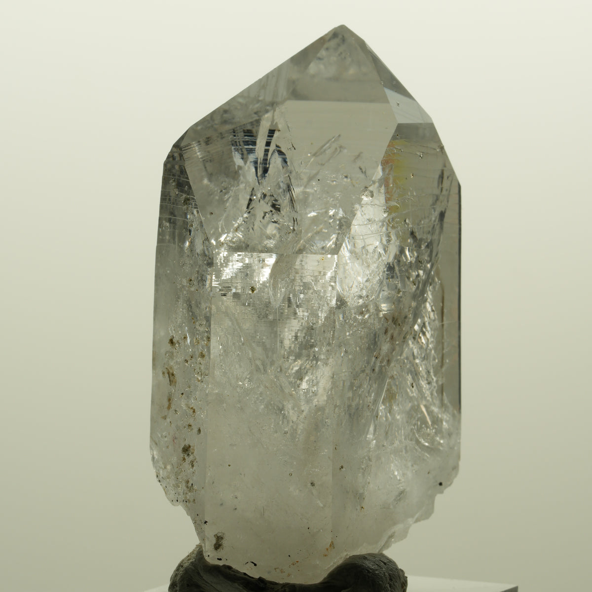 Lemurian Skelett Rauchquarz mit Analcim, Hämatit Streep Mine, Namibia 55*34*21mm #15128