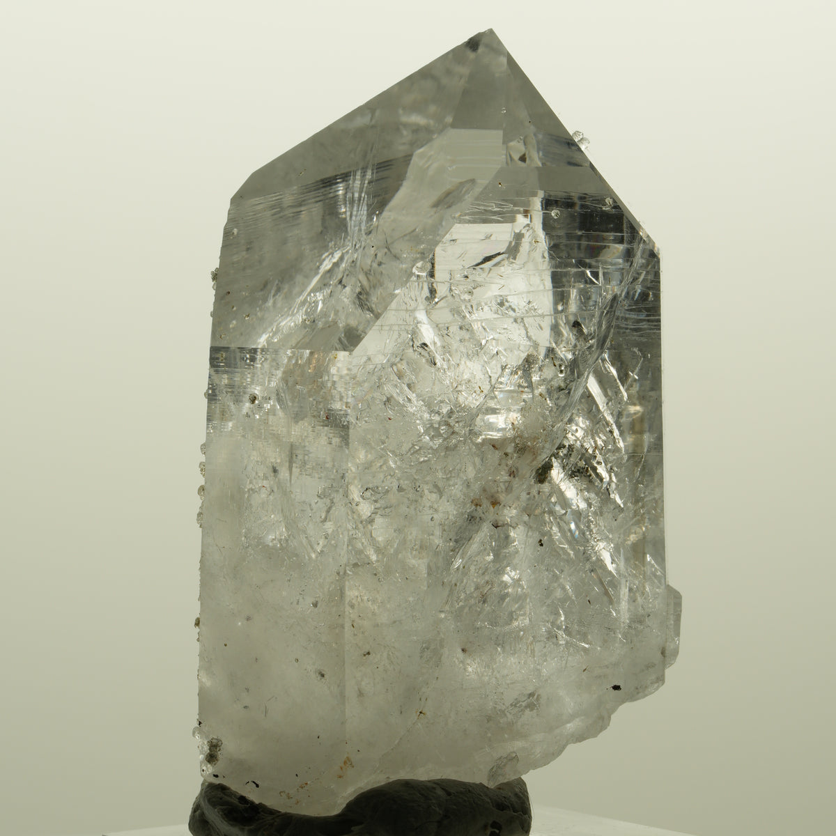 Lemurian Skelett Rauchquarz mit Analcim, Hämatit Streep Mine, Namibia 55*34*21mm #15128