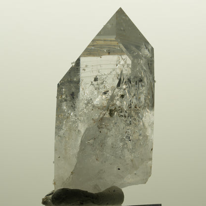 Lemurian Skelett Rauchquarz mit Analcim, Hämatit Streep Mine, Namibia 55*34*21mm #15128