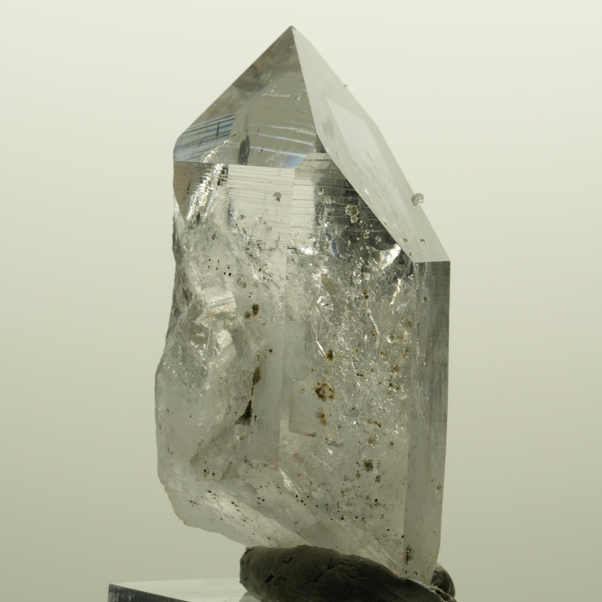 Lemurian Skelett Rauchquarz mit Analcim, Hämatit Streep Mine, Namibia 55*34*21mm #15128