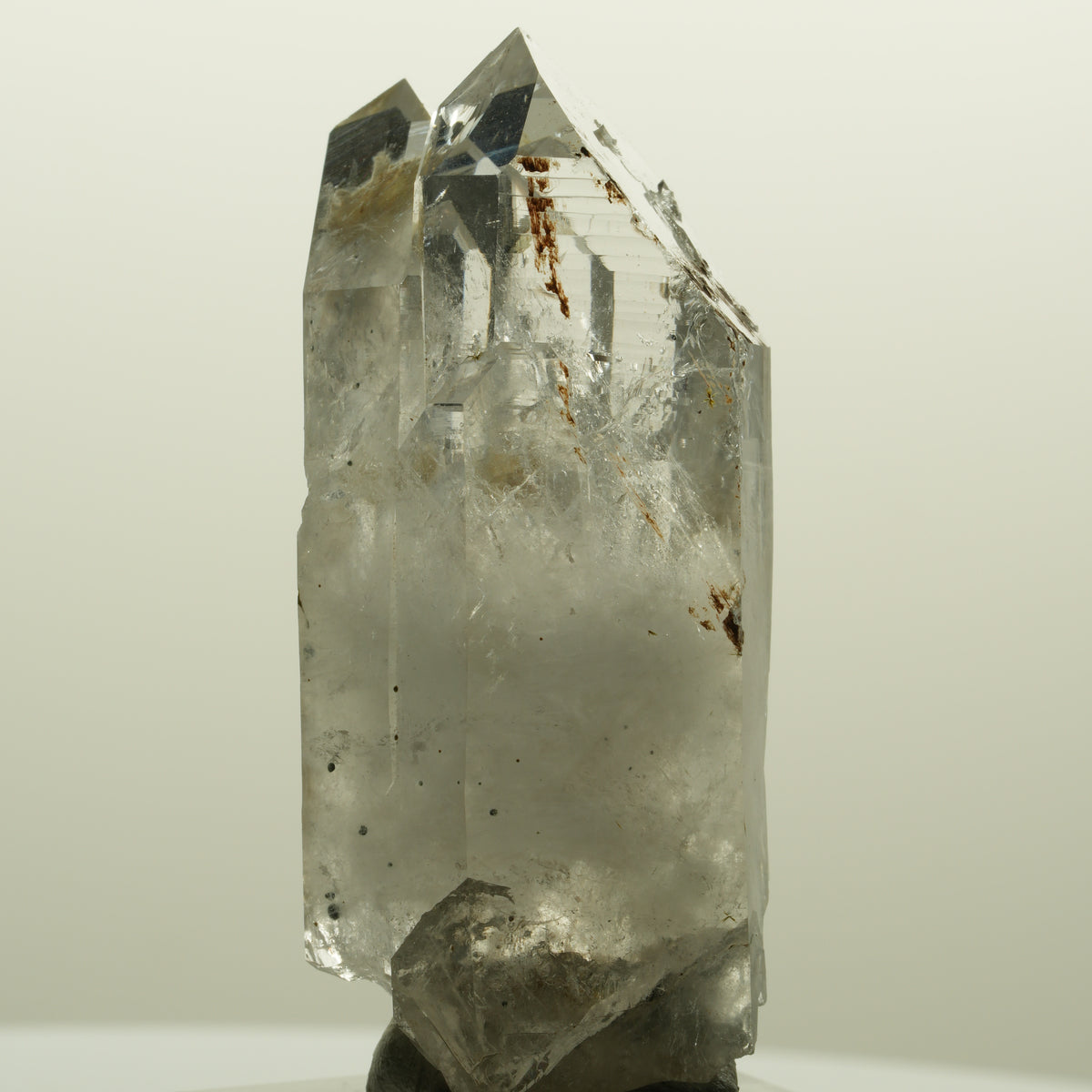 Lemurian Skelett Rauchquarz mit Hämatit, Epidot Streep Mine, Namibia 56*24*19mm #15129