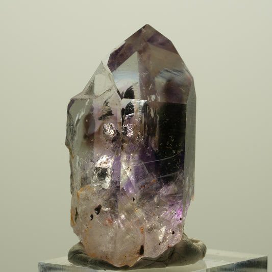 Skelett Phantom Amethyst Spitze mit Hämatit Streep Mine, Namibia 45*27*19mm #15168